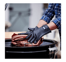 Load image into Gallery viewer, Weber Silicone Grilling Gloves