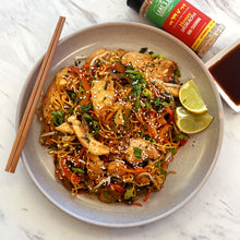 Load image into Gallery viewer, Lane&#39;s Honey Sriracha Rub
