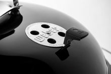 Load image into Gallery viewer, Master-Touch Plus Charcoal Barbecue 57 cm
