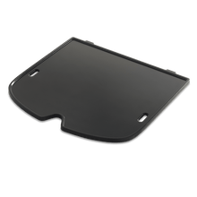 Load image into Gallery viewer, Griddle – Weber Traveler barbecue
